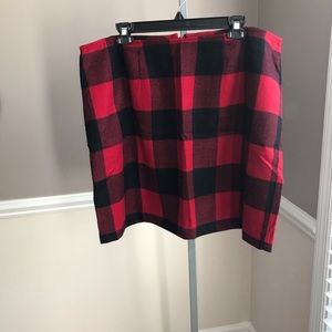 Buffalo plaid skirt red and black